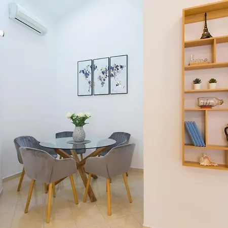 Ana شقة تروغير