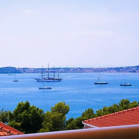 Διαμέρισμα Ana *