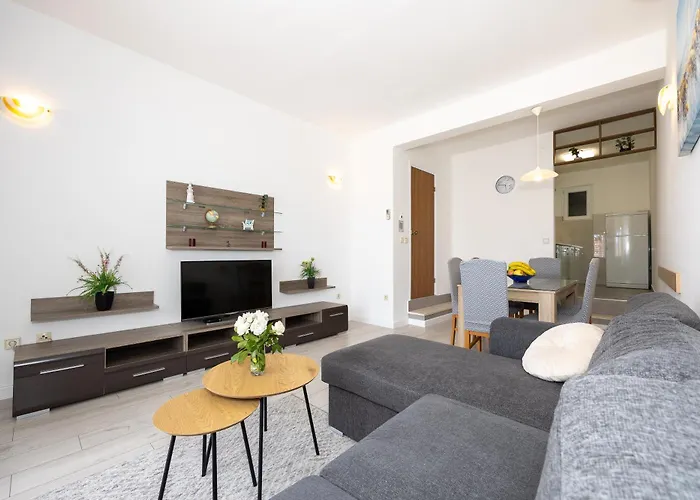 Ana Apartman