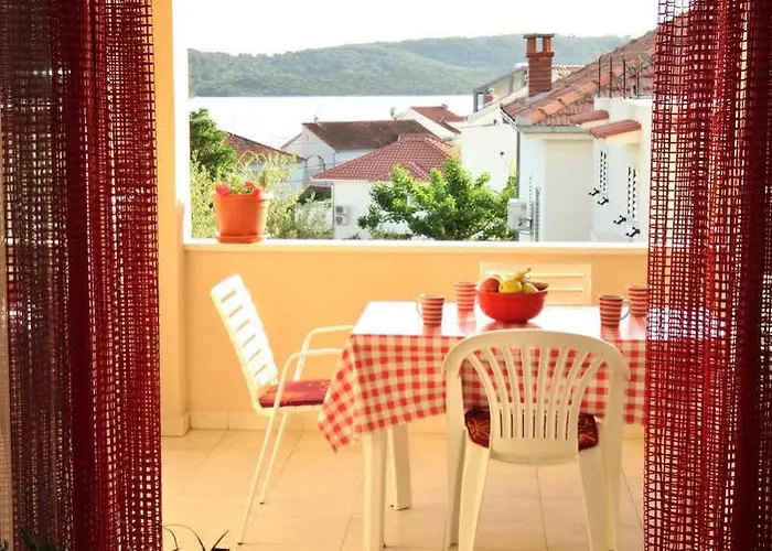 Ana * Trogir